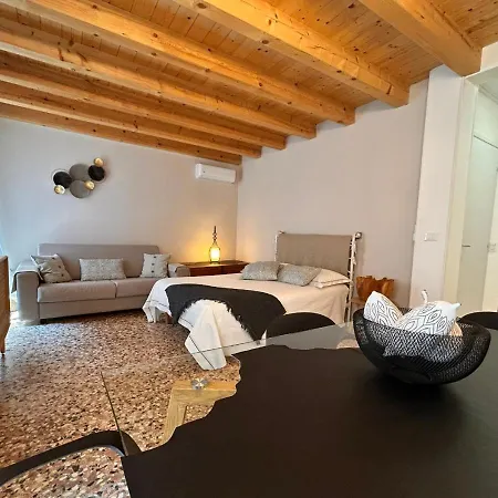 Residenza Bonamigo アパート *